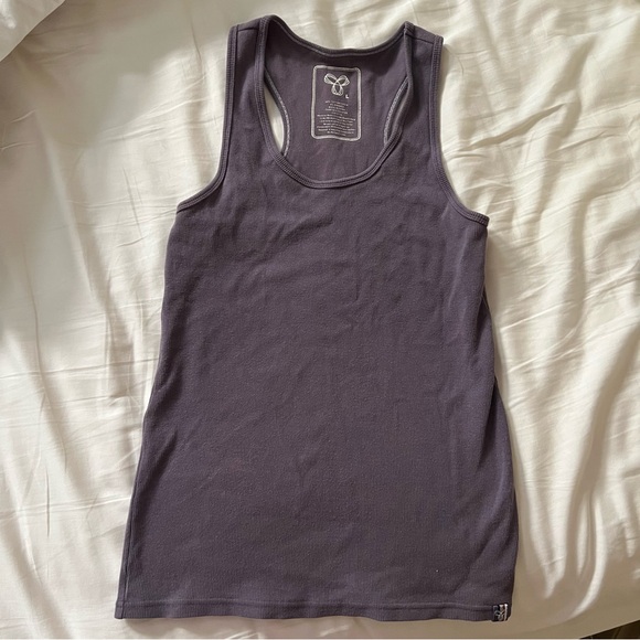 TNA Tops - Purple TNA ribbed long tank, size L